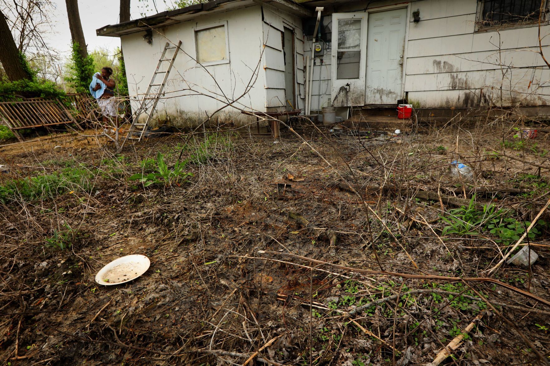 Centreville residents continue fighting flooding, sewer issues